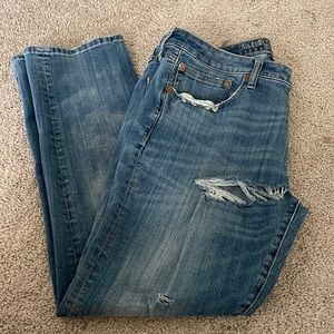Stretchy American eagle ripped jeans